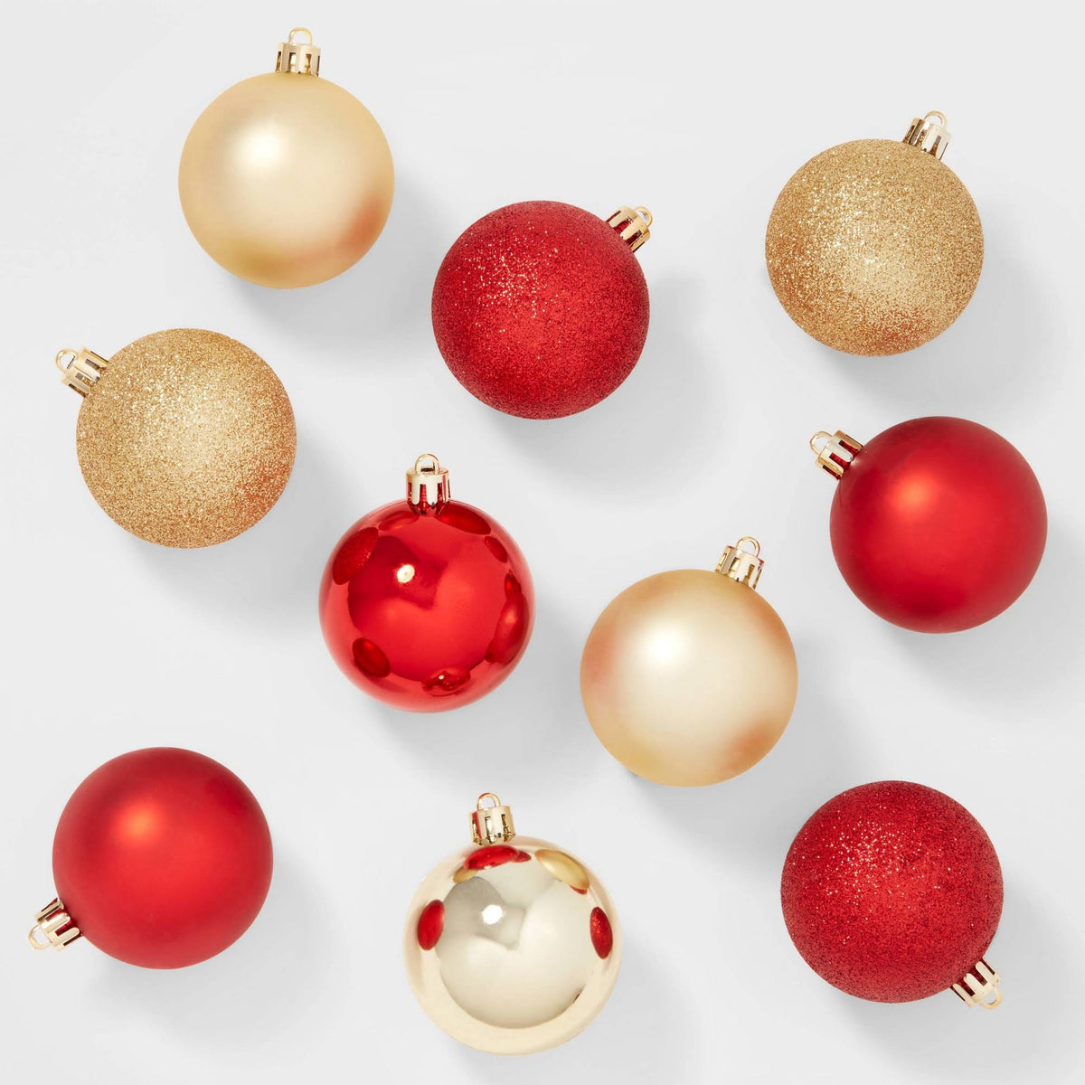 50ct Shatter-Resistant Round Christmas Tree Ornament Set Red/Gold - Wondershop