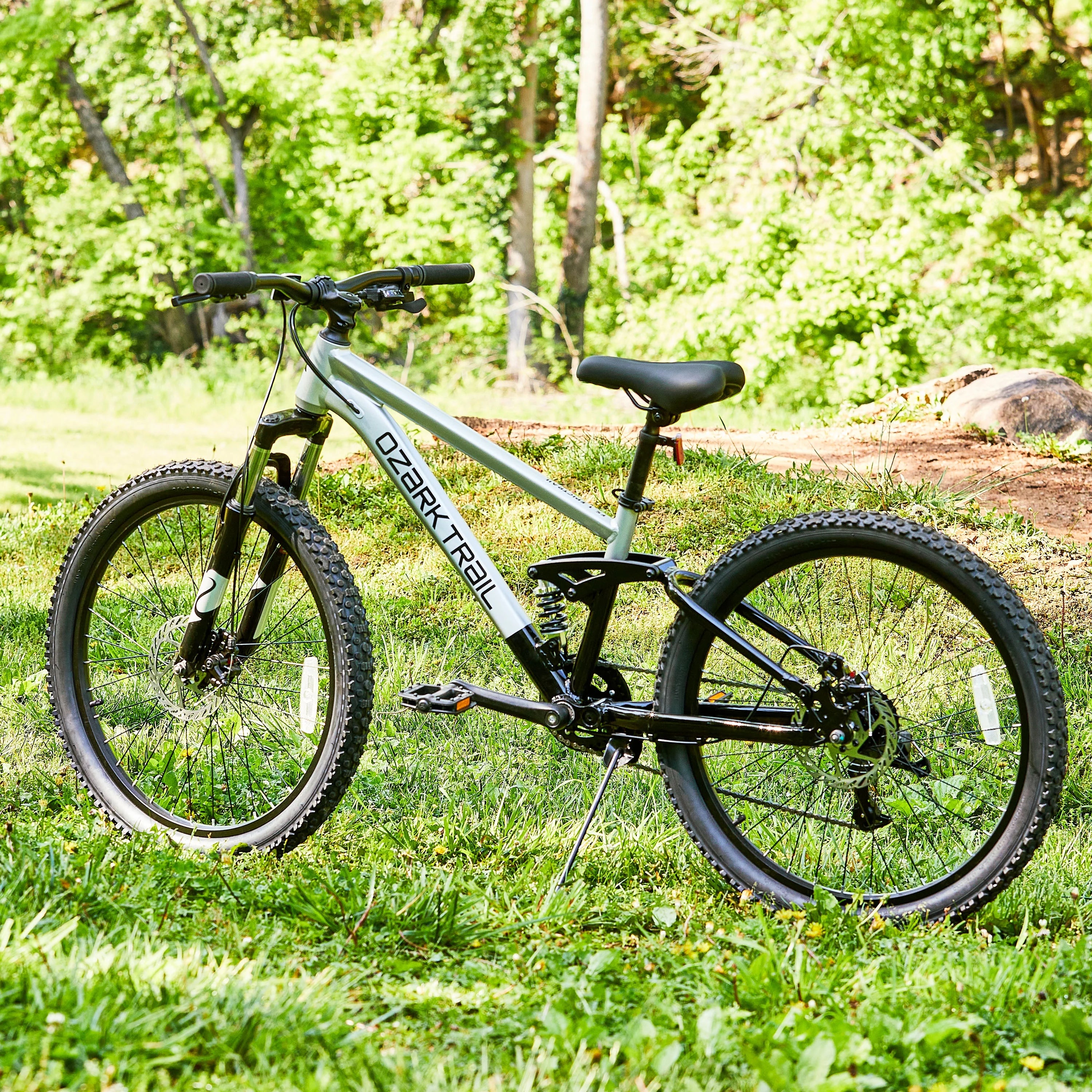 24" Ozark Trail FS.1 Epictrail Full Suspension Mountain Bike, for Teens and Adults, Heights Between 4'6" - 5'6", Silver