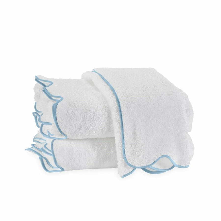 Matouk Cairo Scallop Bath Towel - Light Blue